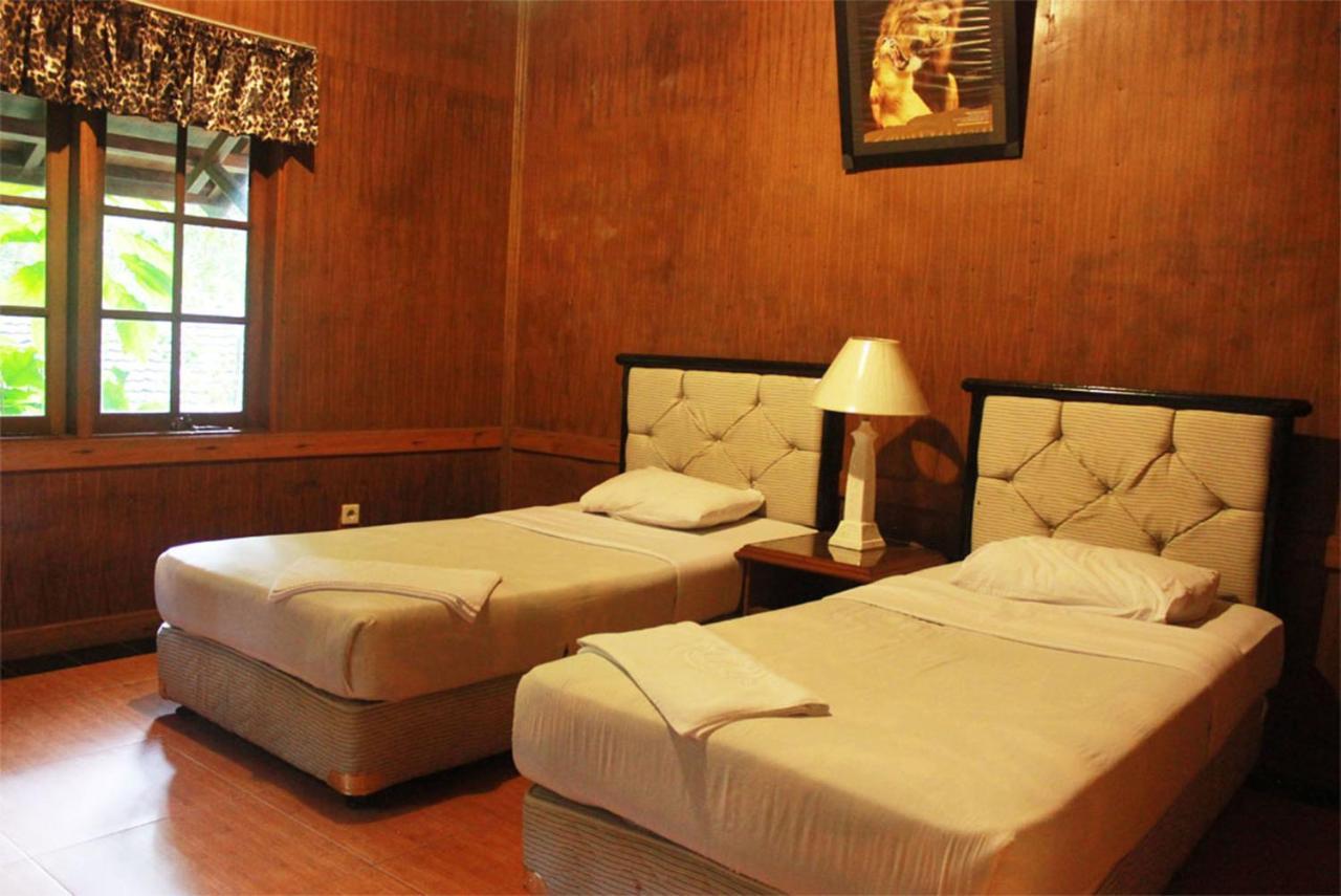 Safari Resort Puncak Exteriér fotografie
