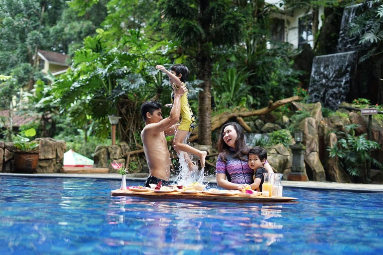Safari Resort Puncak Exteriér fotografie