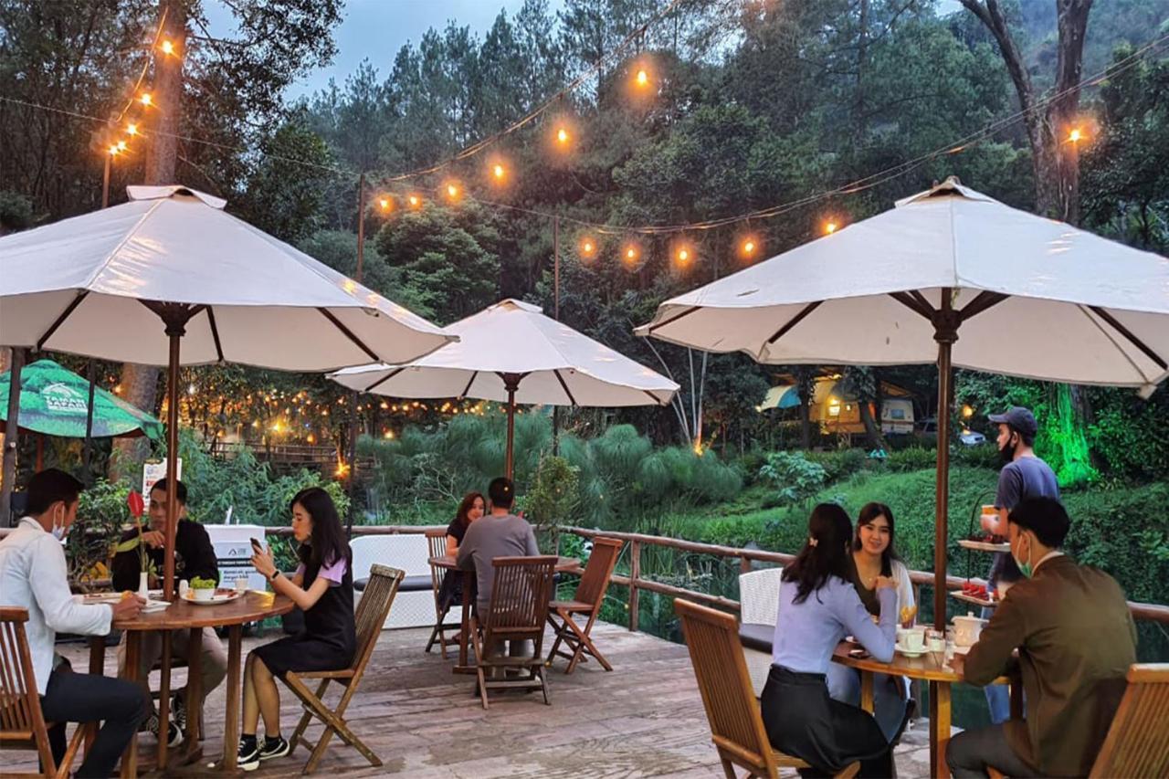 Safari Resort Puncak Exteriér fotografie