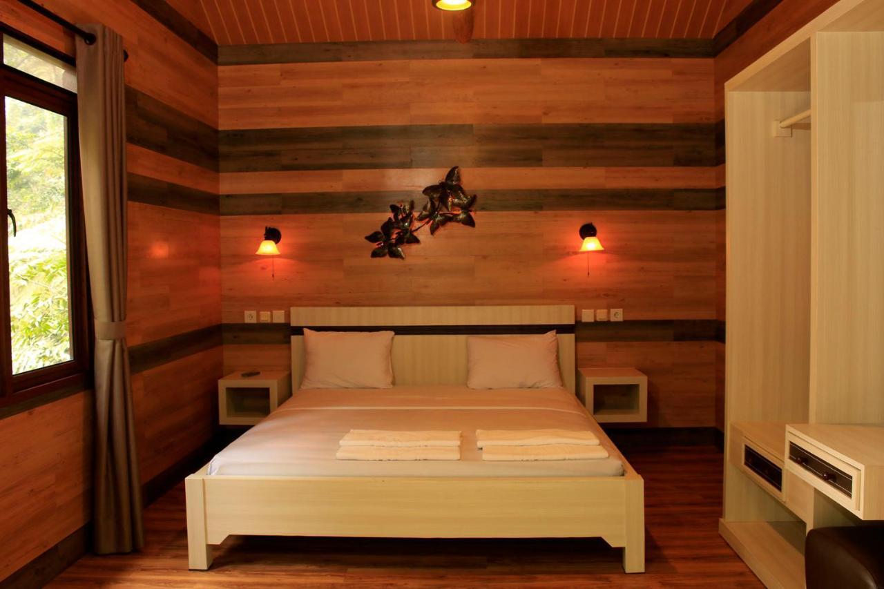 Safari Resort Puncak Exteriér fotografie